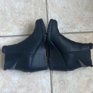 Sorel Black Wedge Boots